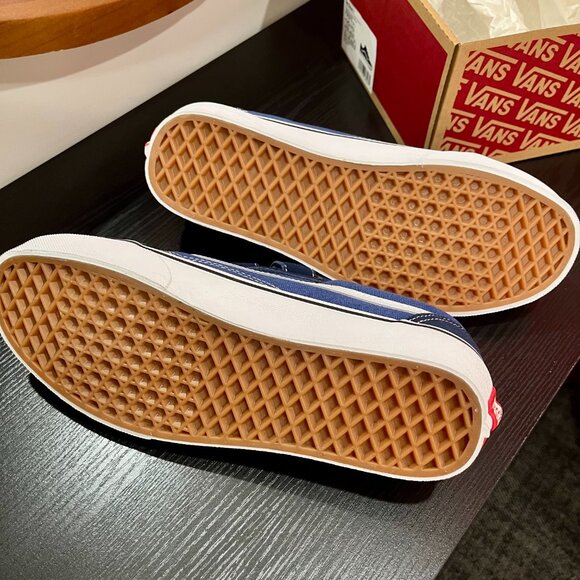 NWT Vans Navy Old Skool V Shoe Velcro Suede Canvas Low Top Side Stripe Unisex - Picture 5 of 10